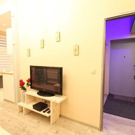 Studio Flat Grunwaldzka Up To 2Persons+1 Вроцлав Экстерьер фото